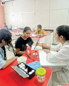 IIFD - Best Fashion Designing College in India