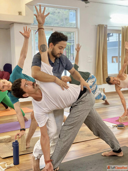 200 Hour Yoga Teacher Training in Rishikesh India