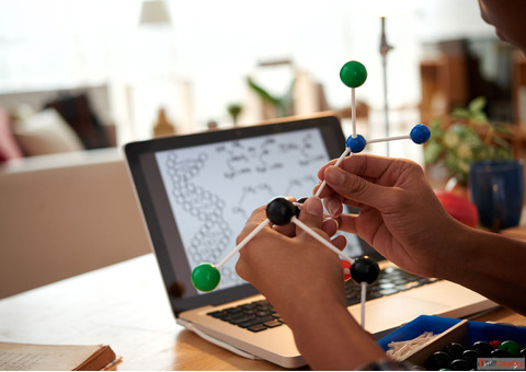 Which is the Best University for B.Sc. Hons. with Research in Physics