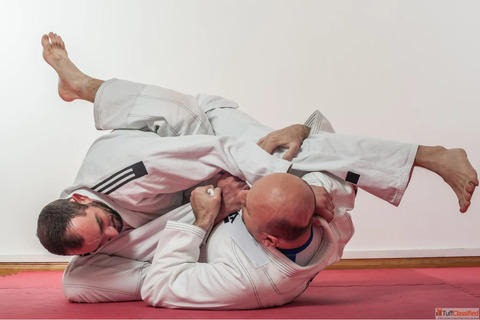 Learn Brazilian Jiu Jitsu in Sector 51 Noida at Fighting Choice