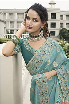 Authentic Indian Fashion Now at Your Doorstep in the UK USA Canada