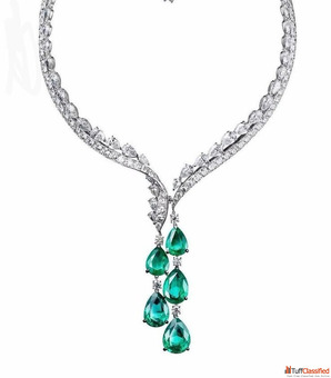 Shop Elegant Diamond Necklace Sets for This Wedding Season