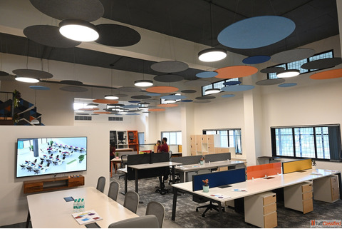 Redesign your workspace with Modular Office Furniture