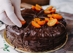 Cakes order online in Hyderabad