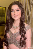 Let a renowned makeup artist in gurgaon design your dreamy b...