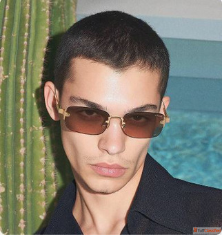 Polarized vs Mirrored Sunglasses Which one Looks Better - OPIUM Eyewear