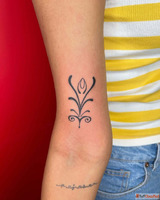 Floral Tattoo Minimalist Tattoo Design Tattoo Studio in Nung...