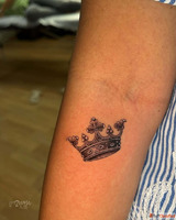 Crown Tattoo Minimalist Tattoo Design Tattoo Shop in Chetpet...