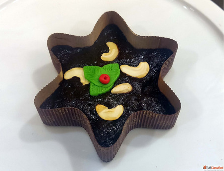 Order Fresh Plum Cake for Christmas in India