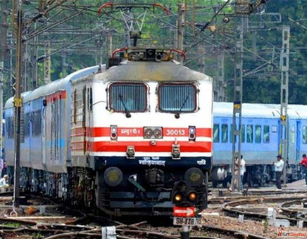 Taj Mahal Tour by Train