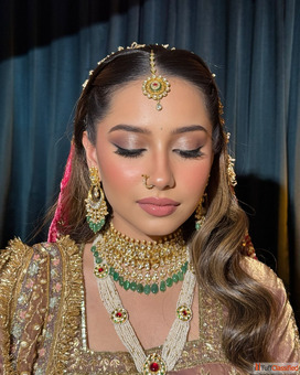 Create your signature bridal look with the top 10 makeup artist in Delhi experts