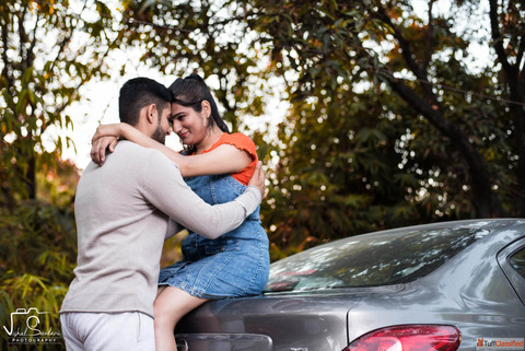 Get Personalized Service from Top Wedding Photographers in Lucknow Creatives