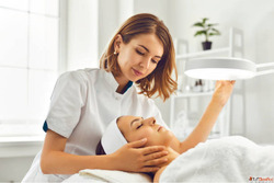Top 10 Cosmetologists in Gurgaon 2025 - Docindia.org
