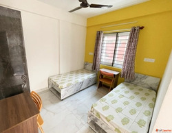 Reasonably priced PG near Accenture BDC14 with food and WiFi