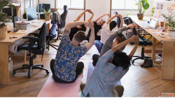 Office Yoga Classes Boost Energy and Reduce Work Stress