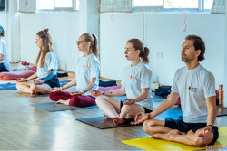 200 Hour Yoga Teacher Training in Rishikesh at Akshi Yogasha...