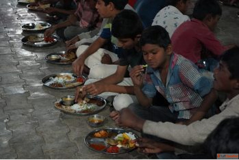 Aastha Foundation NGO in Ahmedabad old age home