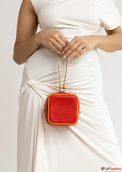 Compact Leather Pouches Mini Travel Bags - Perfect for Everyday Essentials