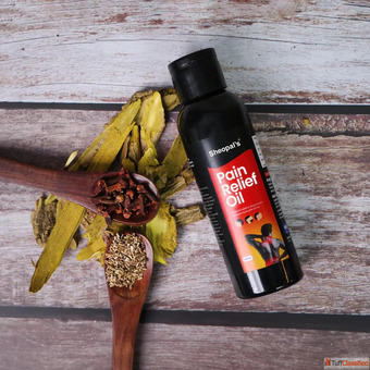 Ayurvedic Pain Relief Oil for Muscle Stiffness Joint Pain