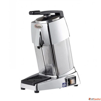 Citrus Juicer With Lever