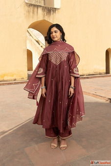 End of Season Sale - Up to 60 Off on Designer Ethnic Wear