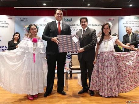 Ambassador of Panama Honours Dr. Sandeep Marwah for Seven Iconic Years of Leadership in Indo-Panama 