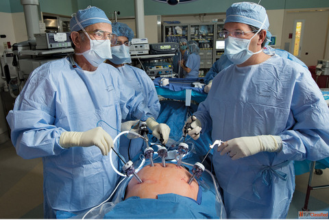 Best Pancreatic Cancer Surgeon in Ahmedabad - Dr. Nitin Singhal