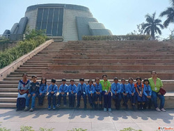 Day boarding school near me