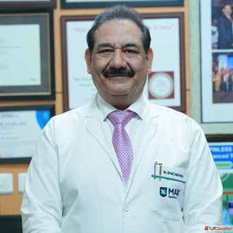Best Hip Replacement Surgeon East Delhi - Dr. Prof. Anil Arora