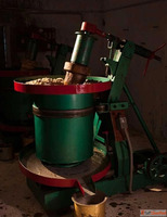 Top Wooden Cold Pressed Cooking Oil Manufacturer Supplier