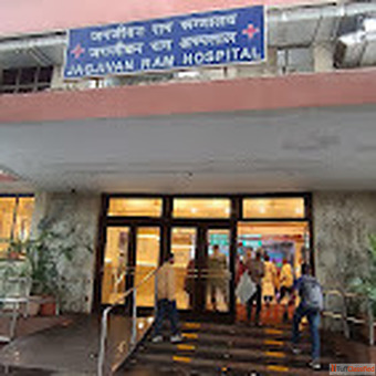 Digital Radiology Doctor Sophisticated Imaging for Accurate Diagnosis