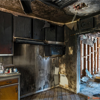 How a Smoke Damage Claims Adjuster Supports Homeowners