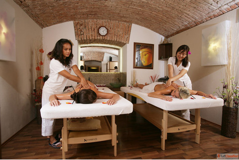 Glossy Spa Kandivali Wellness Therapies 8291901090