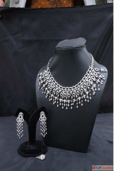 Diamonds store in chanayakpuri