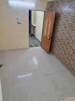 40 MTR MHADA Room for Rent Near Pragati School Bus Stop