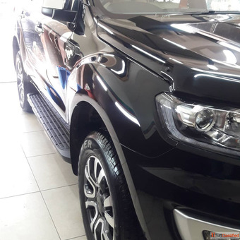 Advanced Headlight Restoration Services for Clear Lights Safer Nights