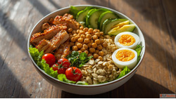 Best Protein-Rich Salads for Daily Nutrition - NutriNest