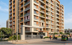 Is It Better to Rent or Buy in 2025 Evaluating Economic Fact...