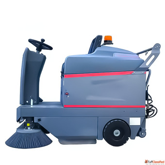 Dynaclean Ride On Sweeper Machine - High Performance Floor Cleaning Equipment