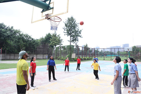 Build Skills with Sports Activities in School - Jaypee Public School