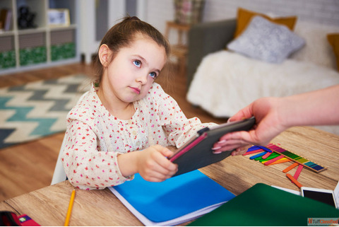 Ways to Identify a Special Needs Child in Early Development Stages