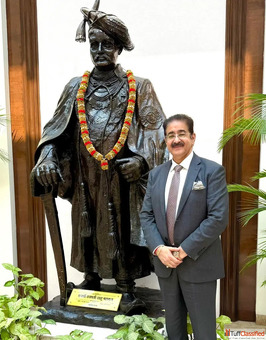 Dr Sandeep Marwah Felicitated at New Maharashtra Sadan on Becoming Vice President of FFI