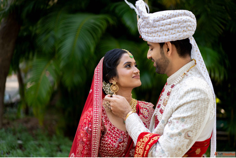 Professional Wedding Photography Services Capture Your Big Day with What A Story