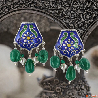 Kumaoni Neelpari Chandrika Earrings - Traditional Silver Elegance