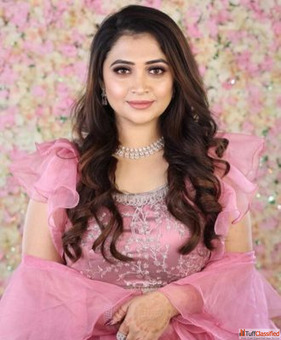 Hair styling course in Chandigarh Meraki Makeup Academy