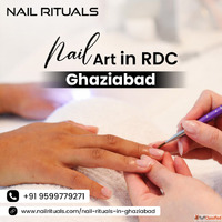 Nail Art in RDC Ghaziabad for Trendy and Stylish Nails