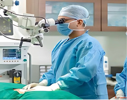 Best Spine Surgeon in Ahmedabad for Advanced Spine Surgery T...