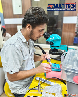 How Can Multitech Institute Help You Build a Career with Mobile Repairing Course
