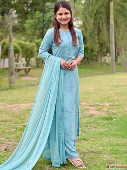Stylish Workwear Suits for Women at Libas