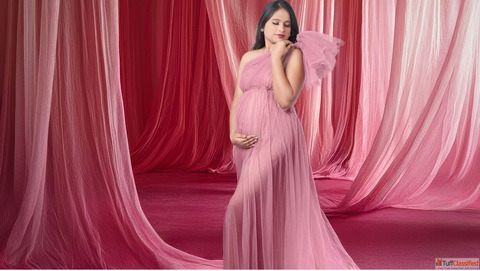 Outdoor Maternity Photoshoot Ideas